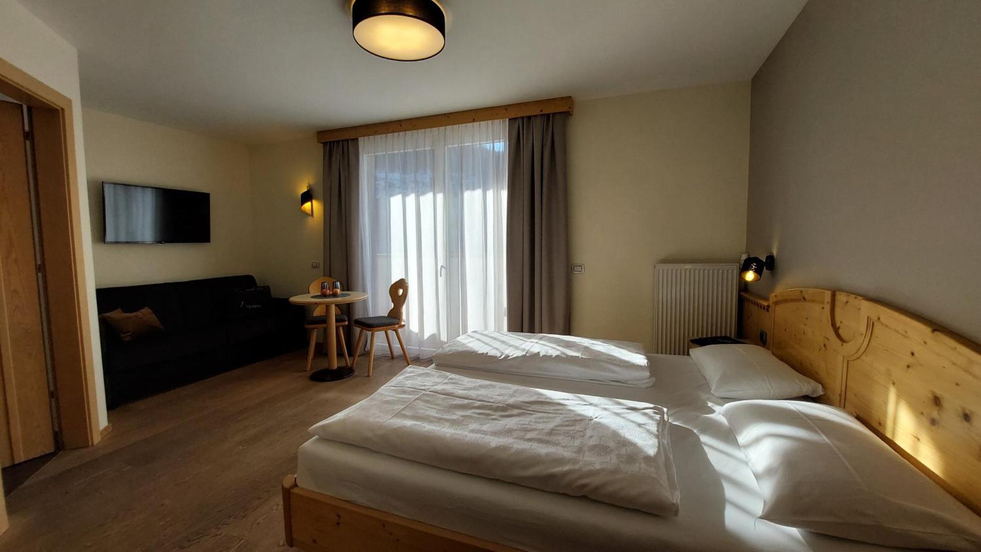 Hotel Cristallo Santa Cristina Val Gardena Esterno foto
