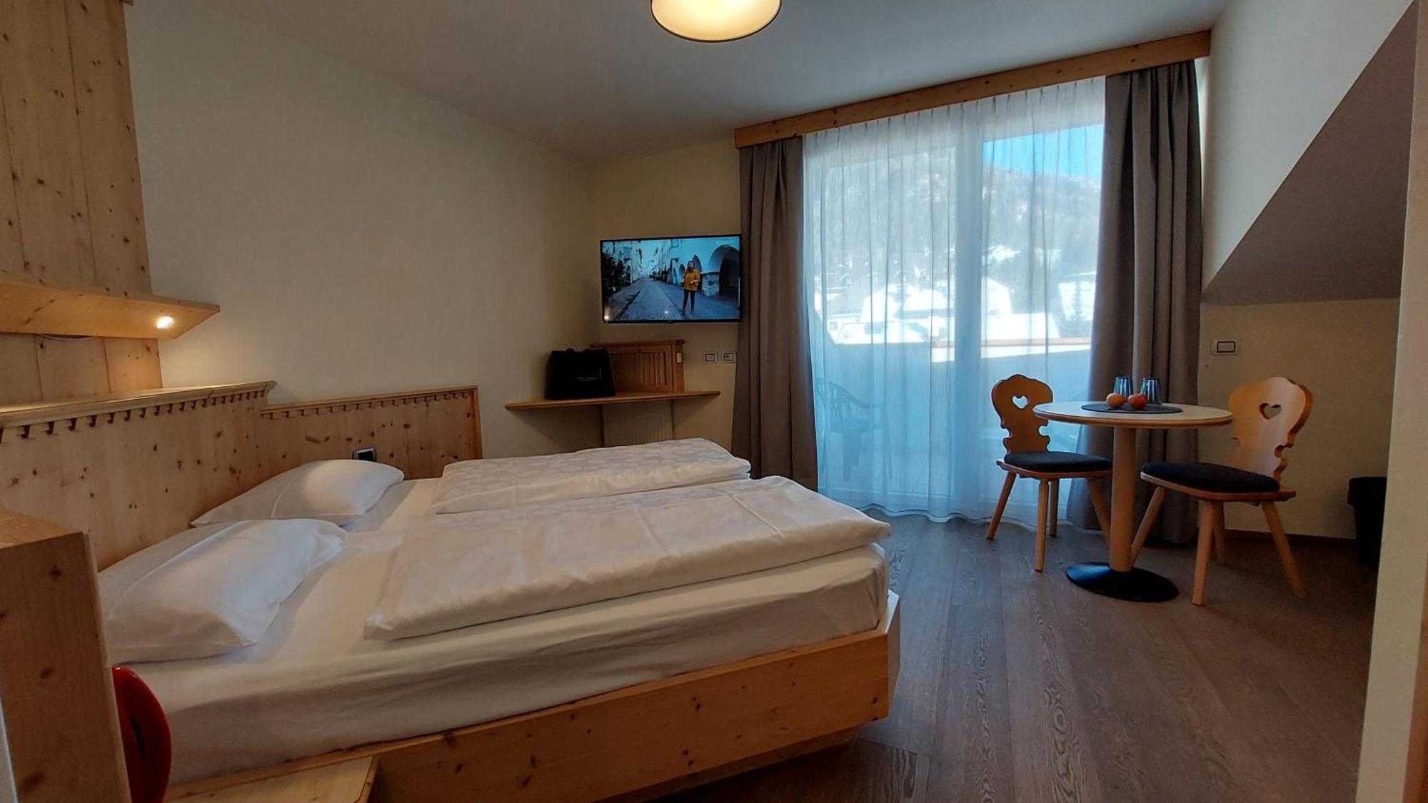 Hotel Cristallo Santa Cristina Val Gardena Esterno foto