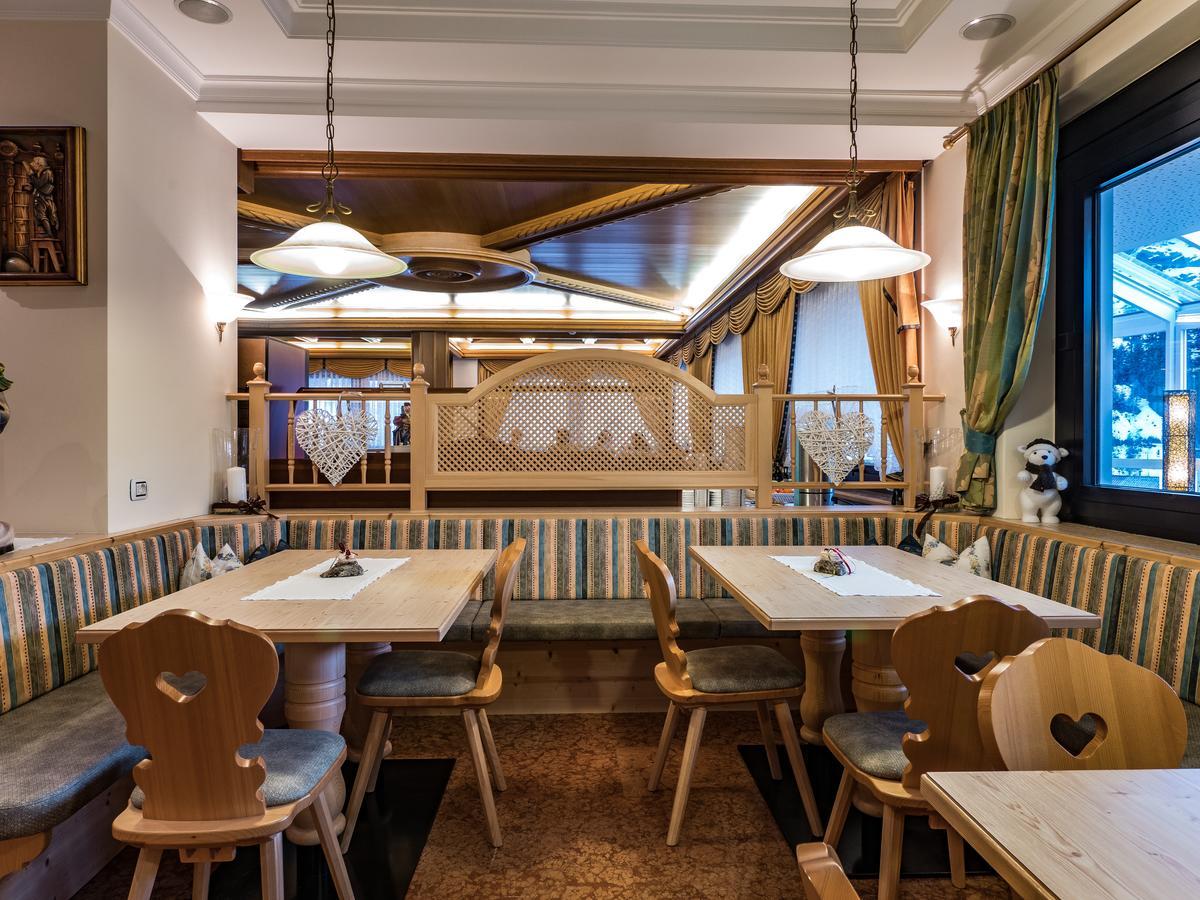 Hotel Cristallo Santa Cristina Val Gardena Esterno foto